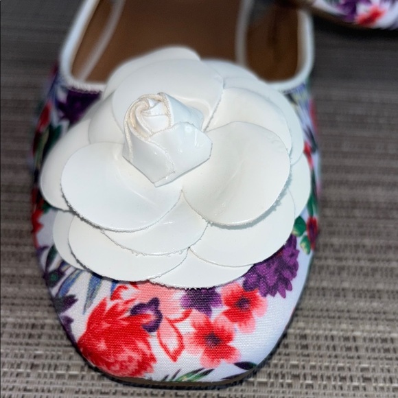 Comfortview Floral Slingback Flats - Red, Purple, White - Picture 13 of 17